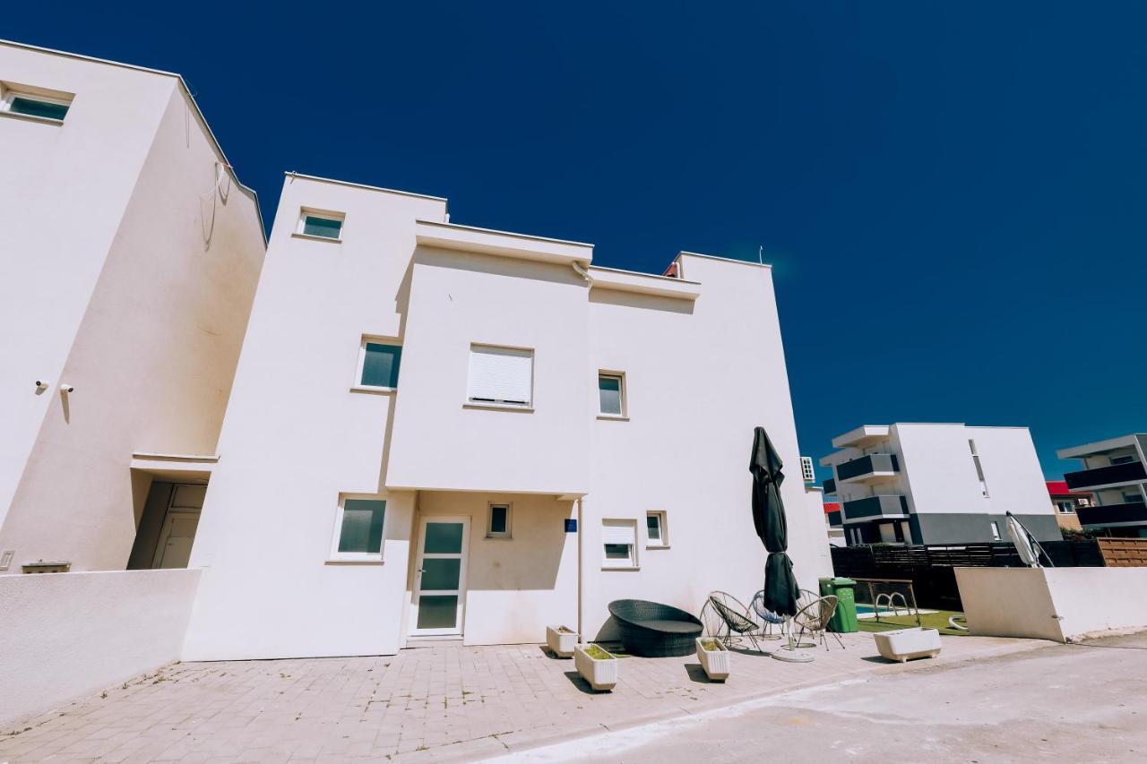 Villa Jasmina Novalja Exterior foto